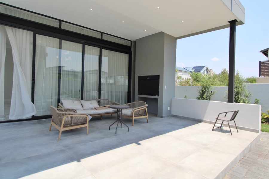 5 Bedroom Property for Sale in Waterfall Gauteng