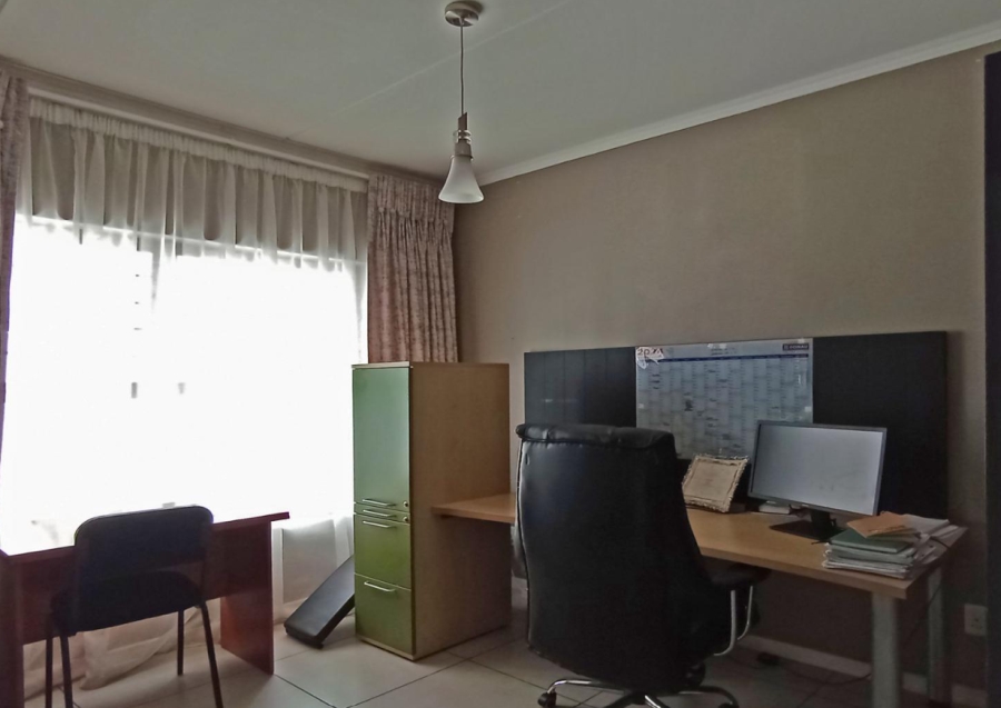 3 Bedroom Property for Sale in Greenstone Hill Gauteng