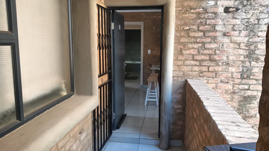 2 Bedroom Property for Sale in Pomona Gauteng
