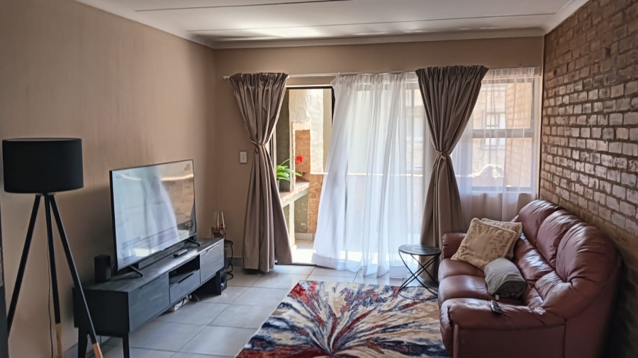 2 Bedroom Property for Sale in Pomona Gauteng