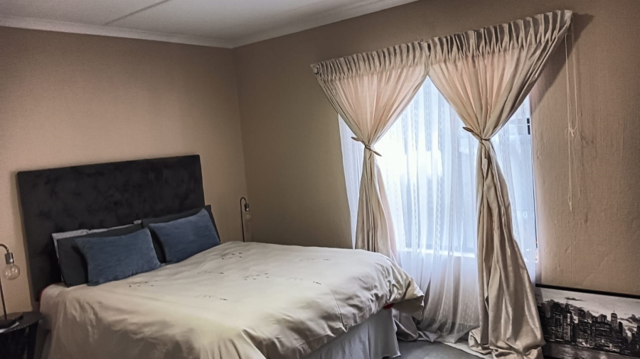 2 Bedroom Property for Sale in Pomona Gauteng