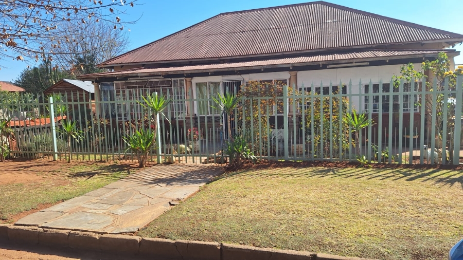 2 Bedroom Property for Sale in Brakpan Central Gauteng