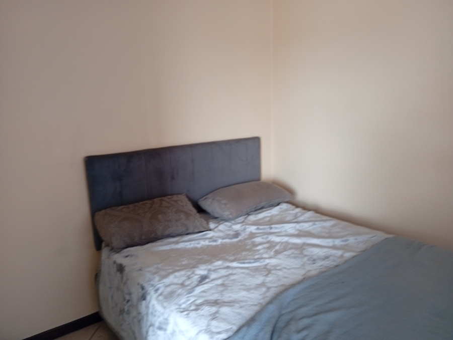 To Let 2 Bedroom Property for Rent in Equestria Gauteng