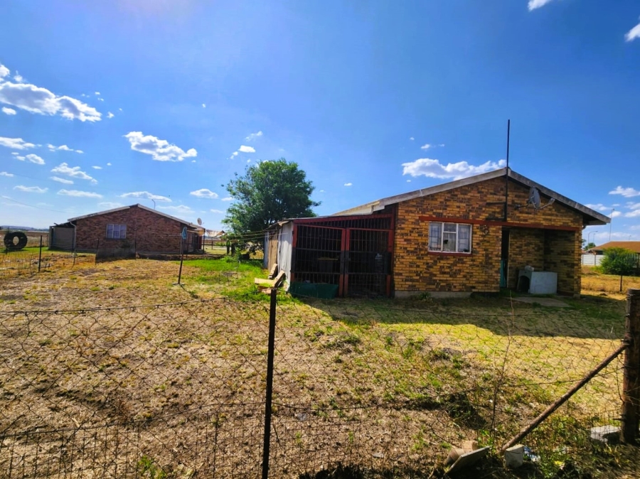 3 Bedroom Property for Sale in Leeuhof Gauteng