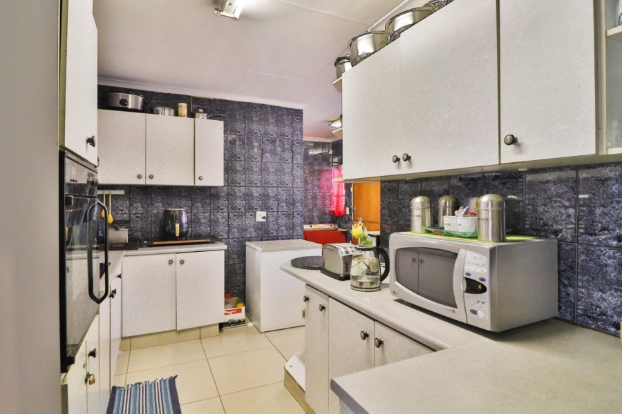 5 Bedroom Property for Sale in Lenasia South Gauteng