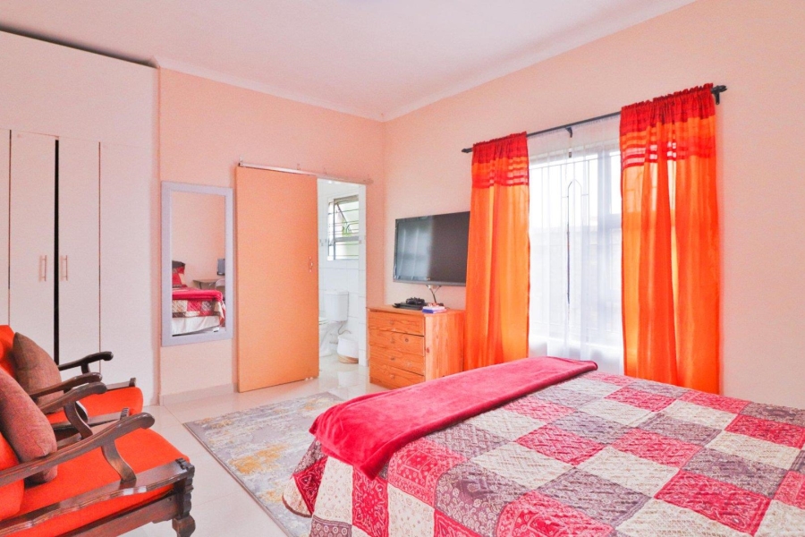 5 Bedroom Property for Sale in Lenasia South Gauteng