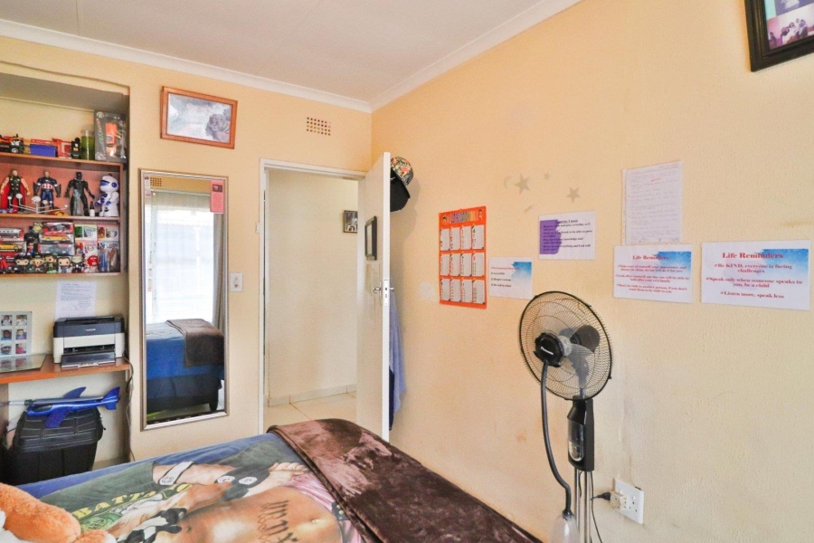5 Bedroom Property for Sale in Lenasia South Gauteng