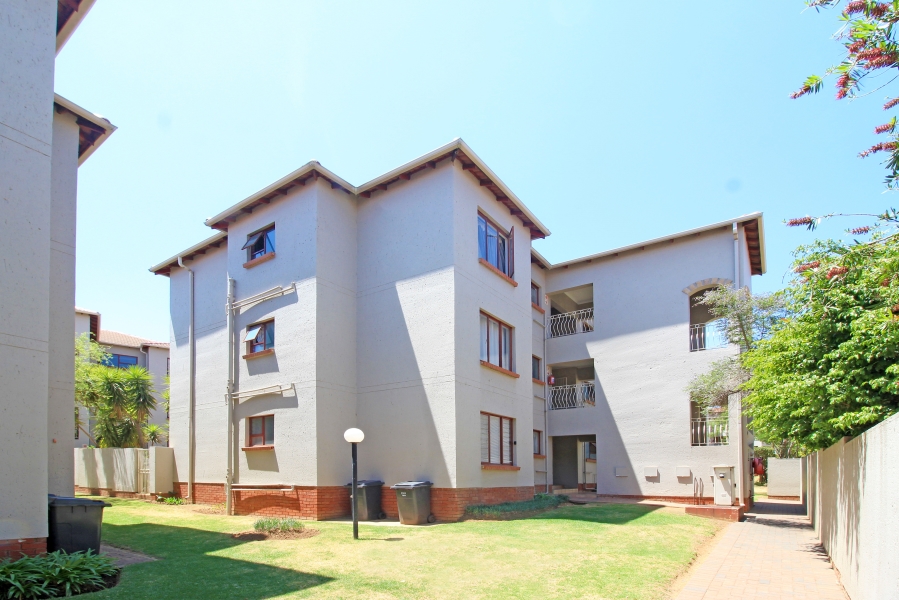 2 Bedroom Property for Sale in Sunninghill Gauteng