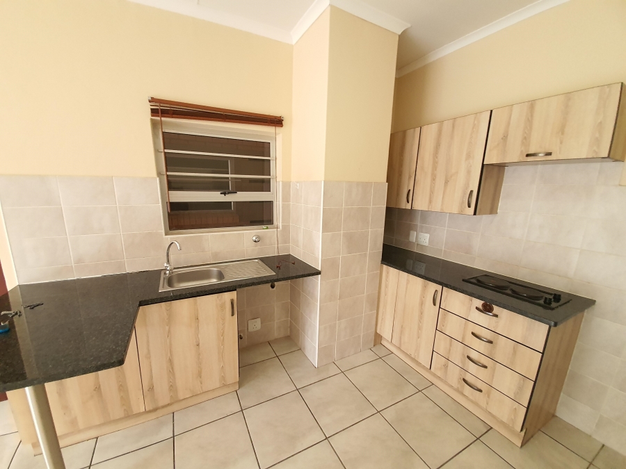 To Let 2 Bedroom Property for Rent in Radiokop Gauteng