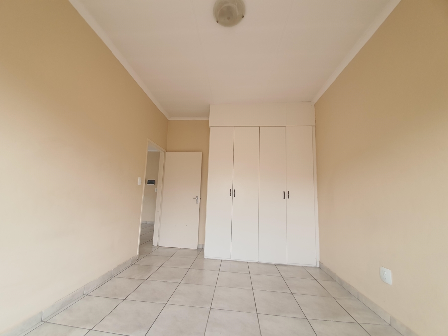 To Let 2 Bedroom Property for Rent in Radiokop Gauteng