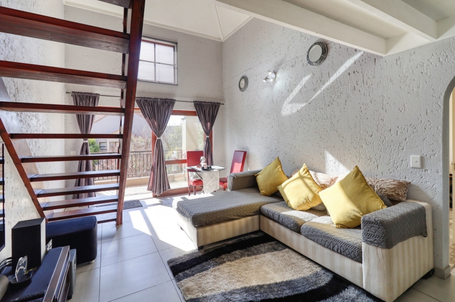 1 Bedroom Property for Sale in Lonehill Gauteng