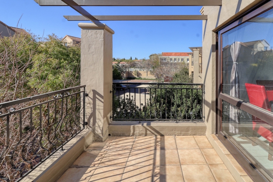 1 Bedroom Property for Sale in Lonehill Gauteng