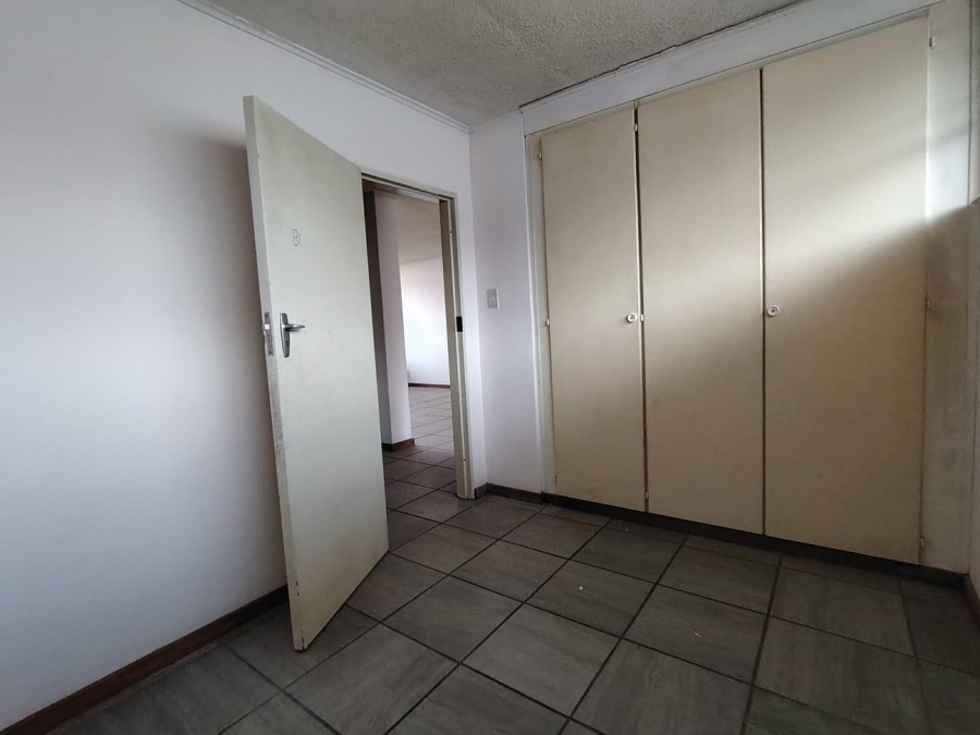 2 Bedroom Property for Sale in Gezina Gauteng
