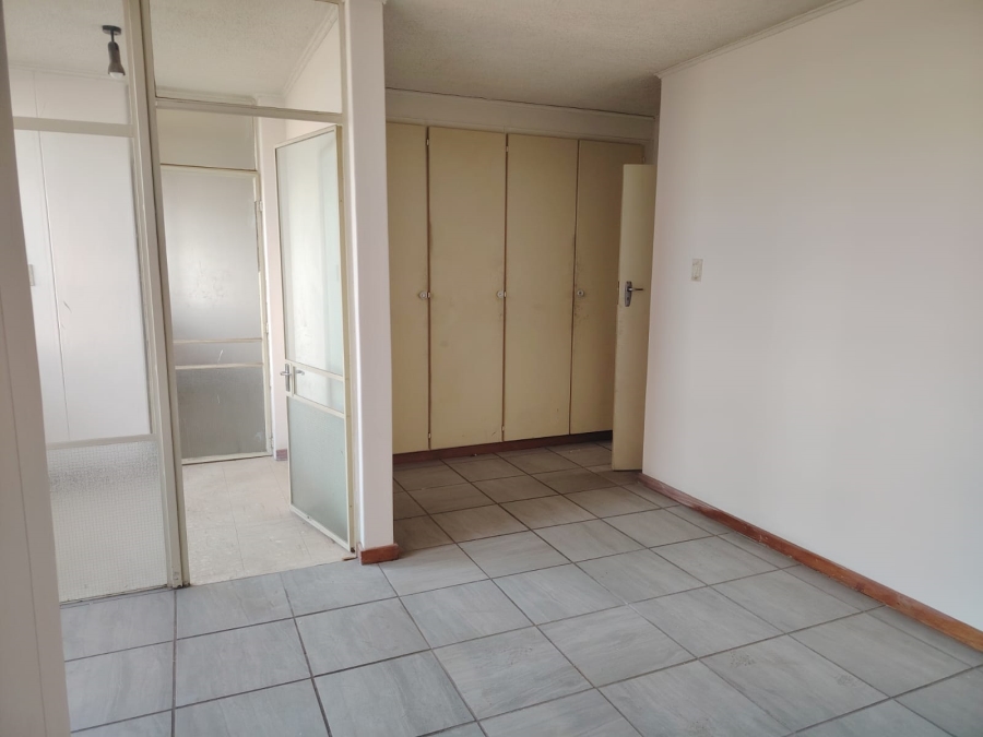 2 Bedroom Property for Sale in Gezina Gauteng