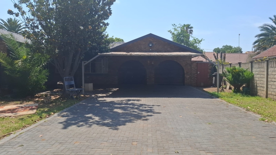 3 Bedroom Property for Sale in Vanderbijlpark Sw 2 Gauteng