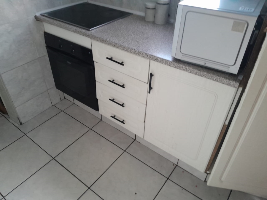 2 Bedroom Property for Sale in Danville Gauteng
