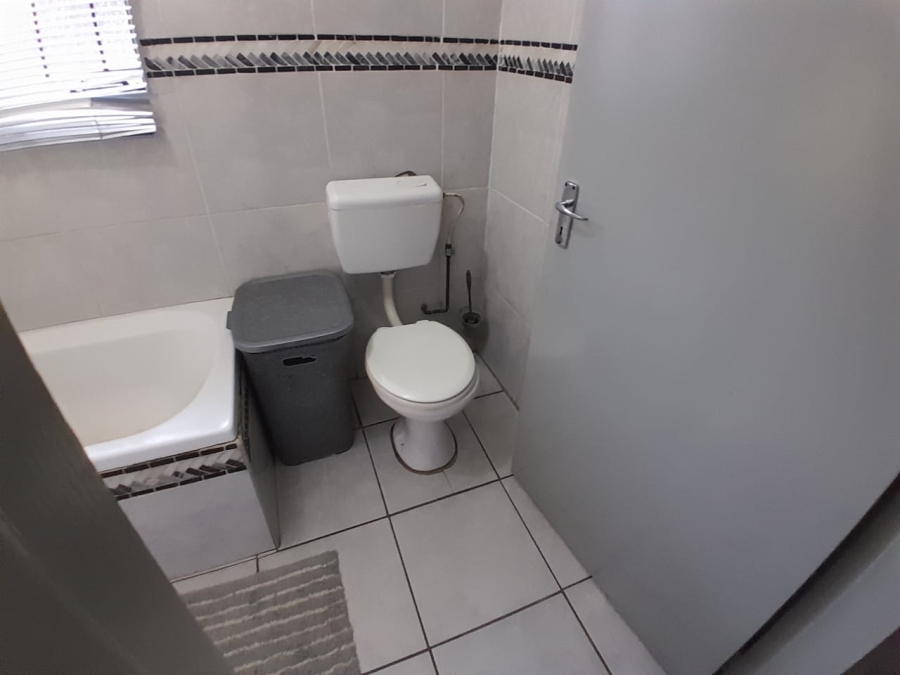 2 Bedroom Property for Sale in Danville Gauteng