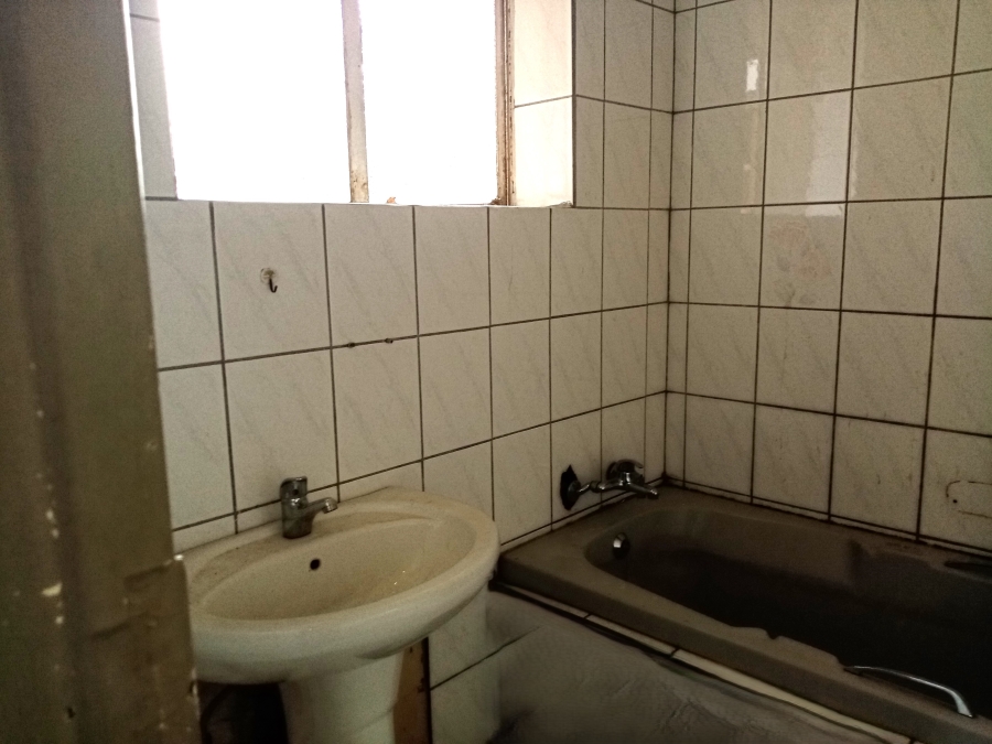 To Let 3 Bedroom Property for Rent in Selection Park Gauteng