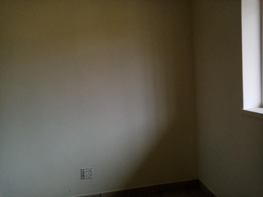 To Let 3 Bedroom Property for Rent in Selection Park Gauteng