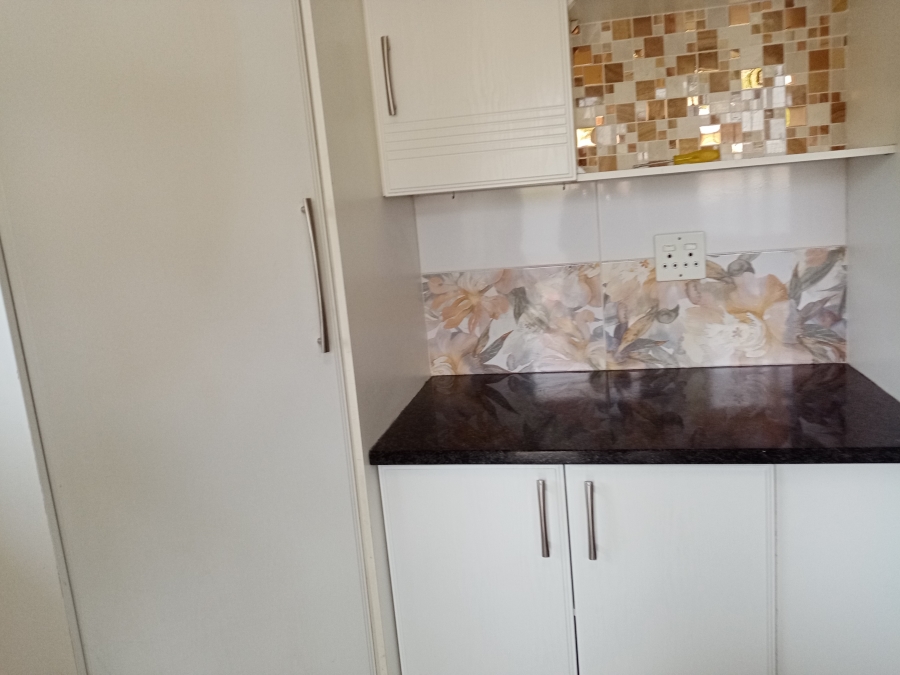 To Let 3 Bedroom Property for Rent in Selection Park Gauteng