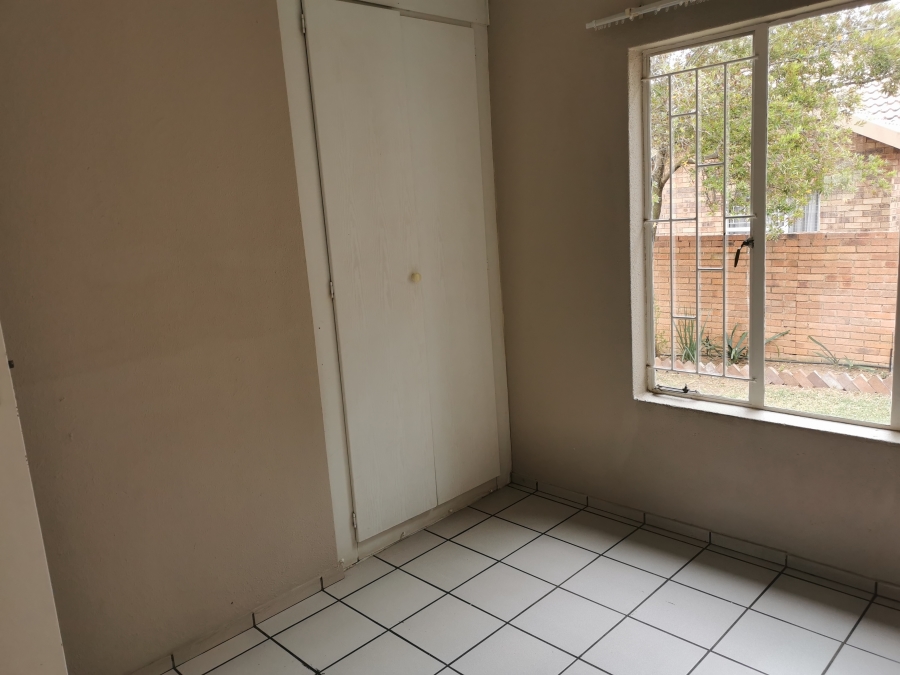 To Let 3 Bedroom Property for Rent in Honeydew Ridge Gauteng
