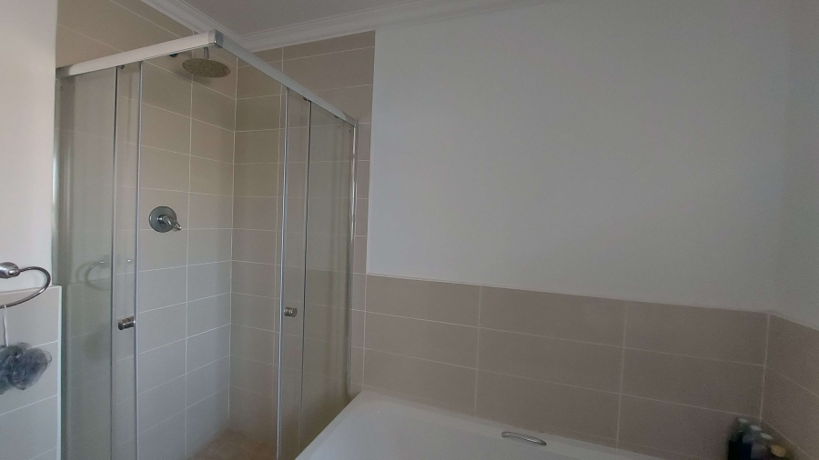 2 Bedroom Property for Sale in Fairlead Gauteng