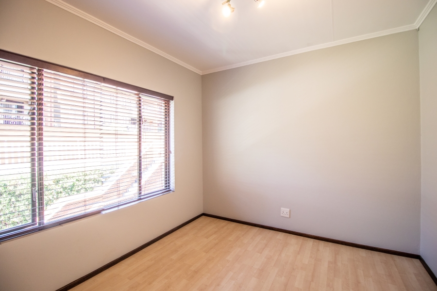 2 Bedroom Property for Sale in Glenvista Gauteng