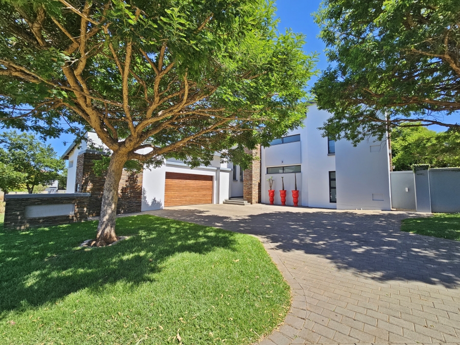 4 Bedroom Property for Sale in Midstream Ridge Gauteng