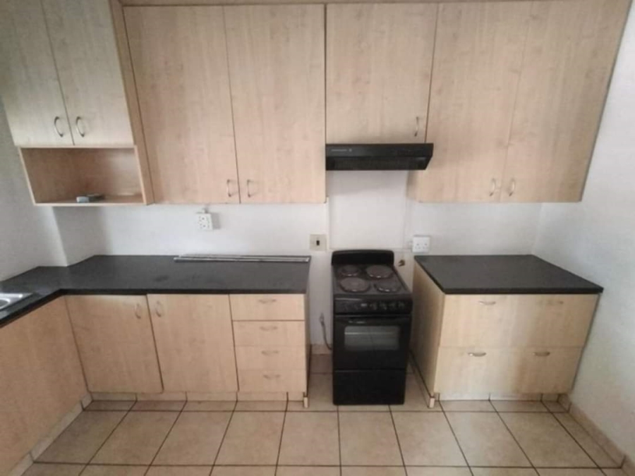 2 Bedroom Property for Sale in Sinoville Gauteng