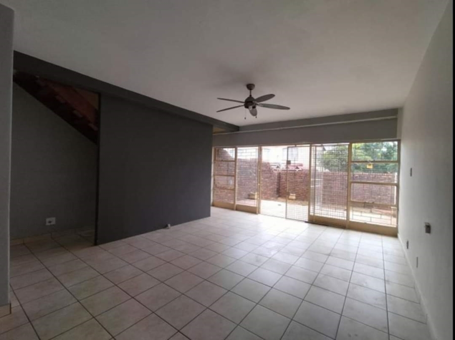 2 Bedroom Property for Sale in Sinoville Gauteng