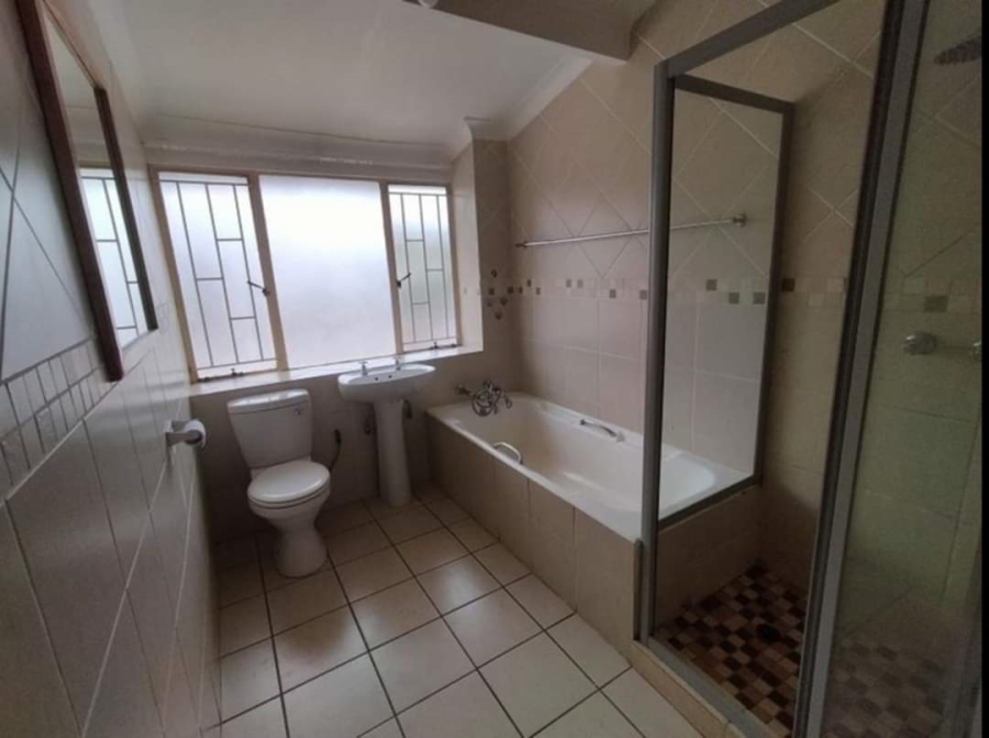 2 Bedroom Property for Sale in Sinoville Gauteng