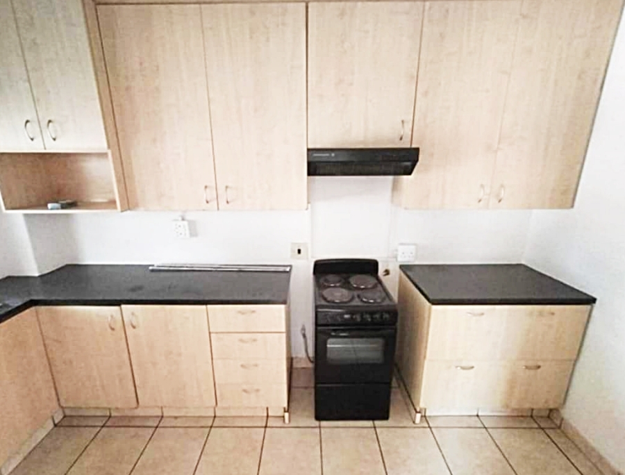 2 Bedroom Property for Sale in Sinoville Gauteng