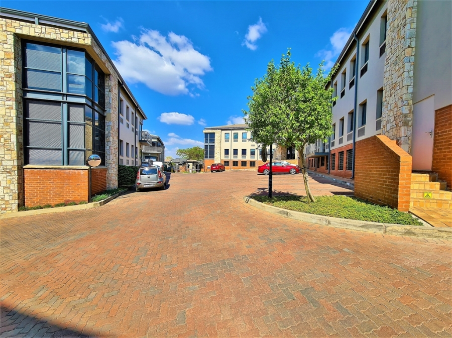 To Let commercial Property for Rent in Fourways Gauteng