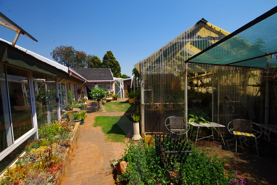 4 Bedroom Property for Sale in Kenleaf Gauteng