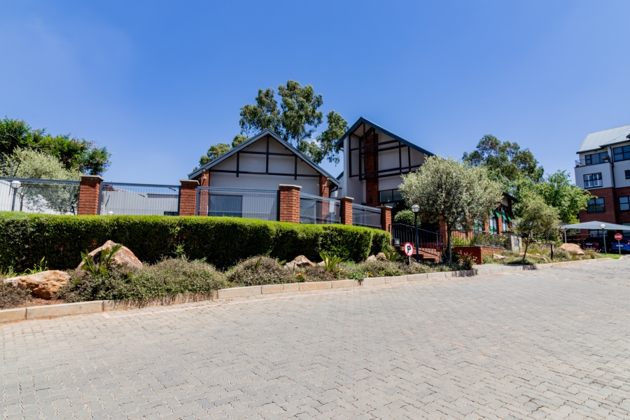 2 Bedroom Property for Sale in Oakdene Gauteng