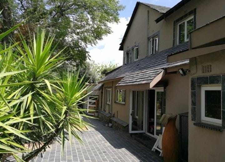 3 Bedroom Property for Sale in Buccleuch Gauteng