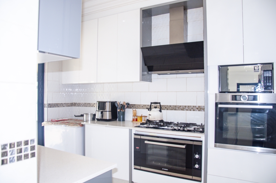 4 Bedroom Property for Sale in Eldo Village Estate Gauteng
