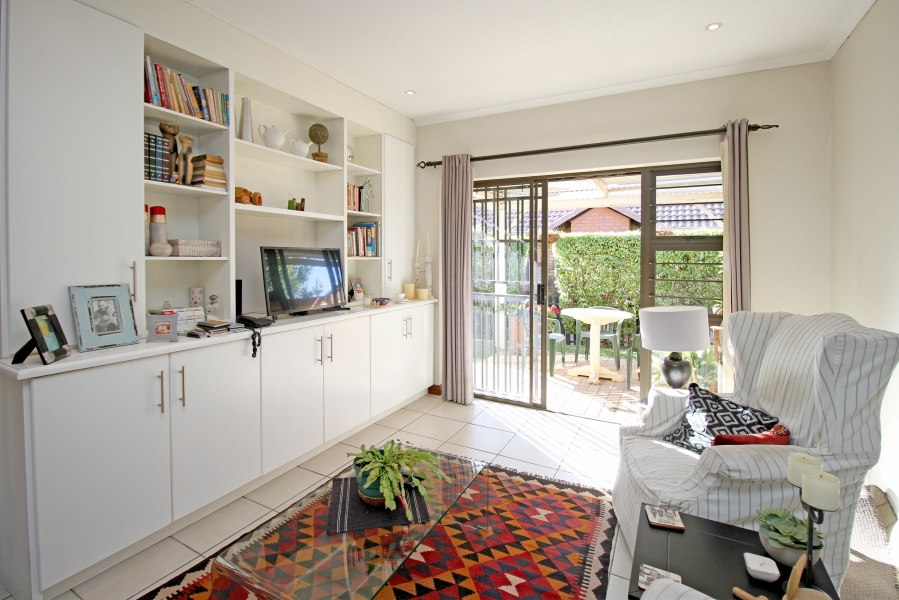 2 Bedroom Property for Sale in Olivedale Gauteng