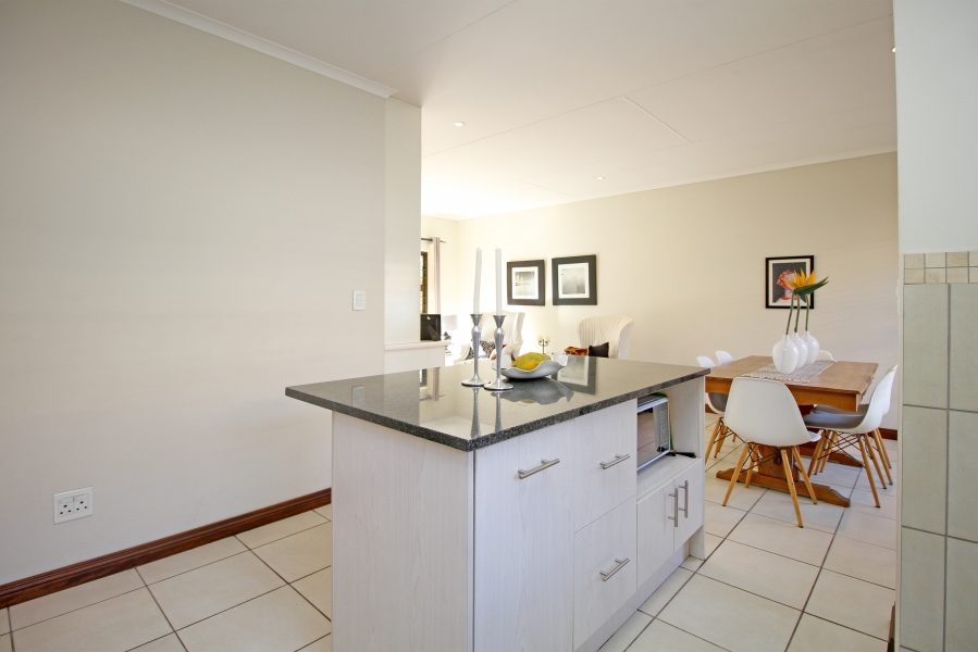 2 Bedroom Property for Sale in Olivedale Gauteng