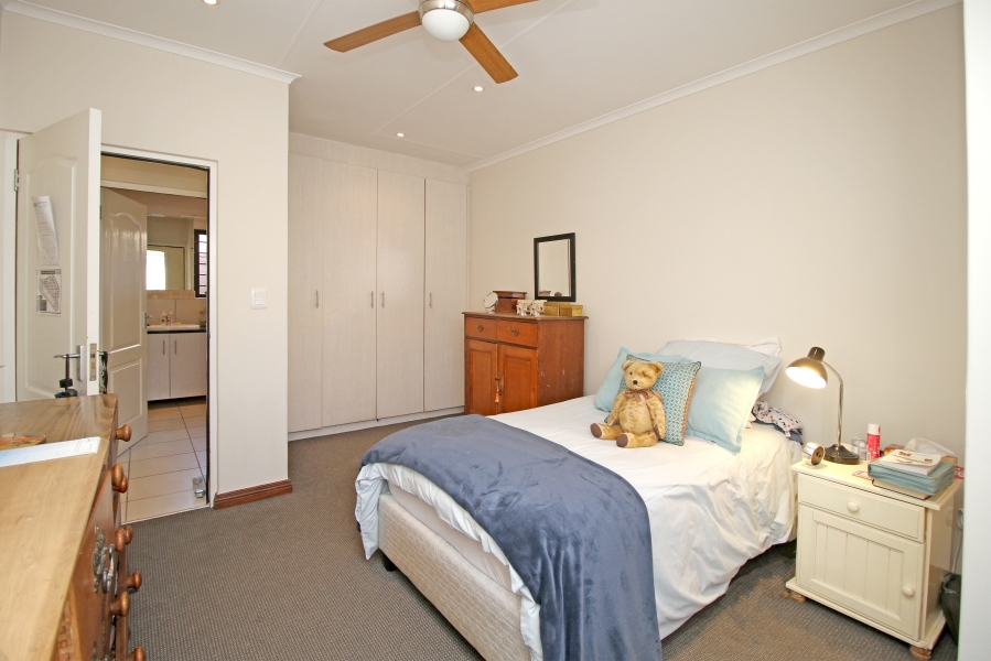 2 Bedroom Property for Sale in Olivedale Gauteng