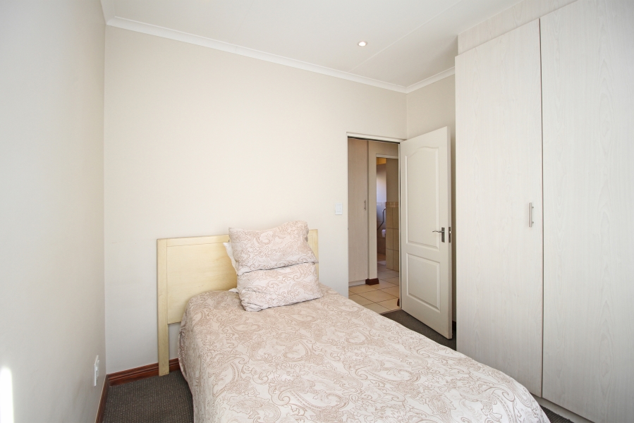 2 Bedroom Property for Sale in Olivedale Gauteng