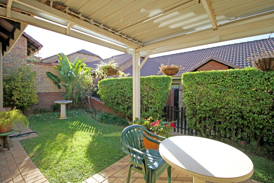 2 Bedroom Property for Sale in Olivedale Gauteng