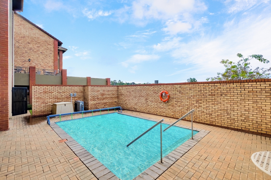 2 Bedroom Property for Sale in Olivedale Gauteng