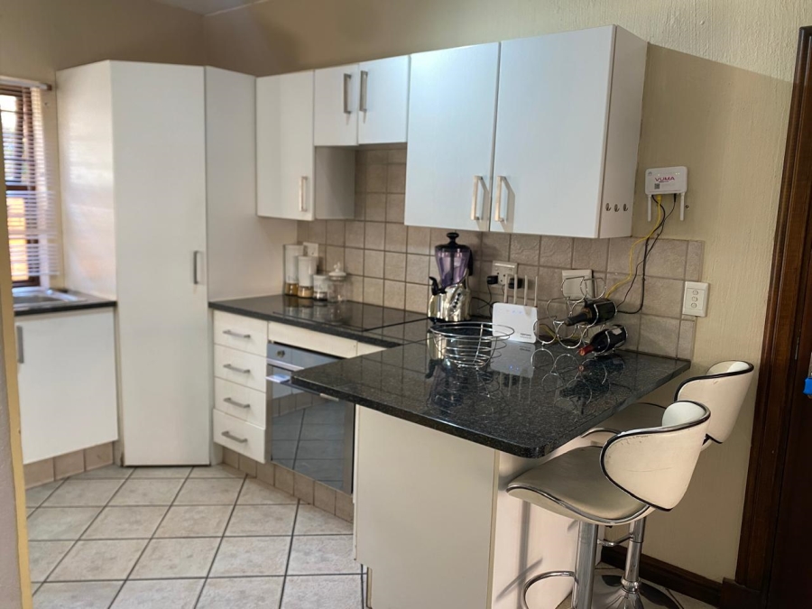 2 Bedroom Property for Sale in Kimbult A H Gauteng