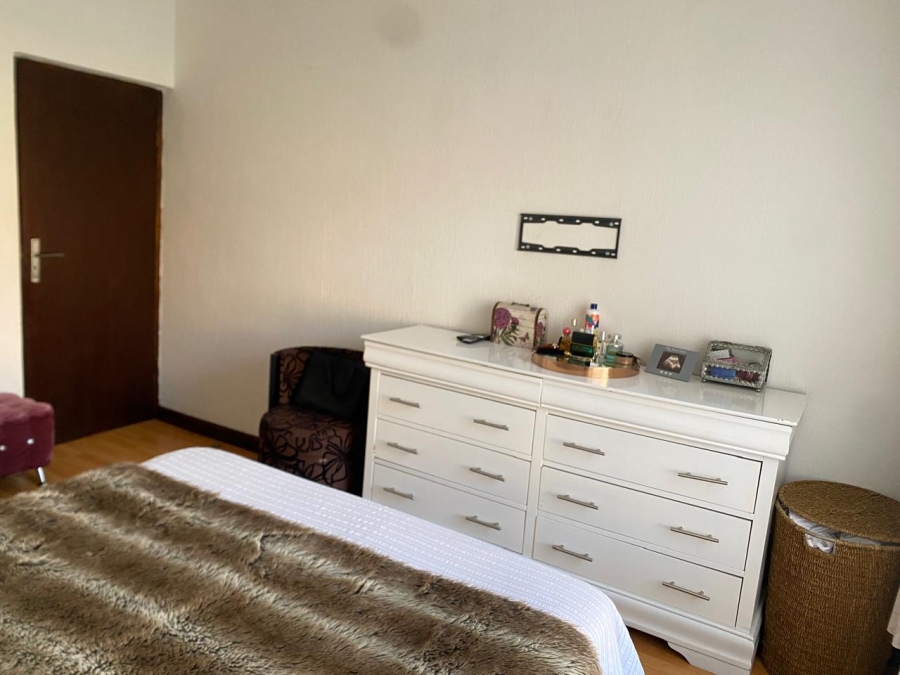 2 Bedroom Property for Sale in Kimbult A H Gauteng