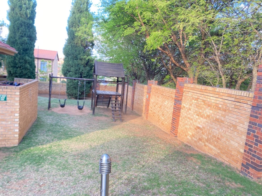2 Bedroom Property for Sale in Kimbult A H Gauteng