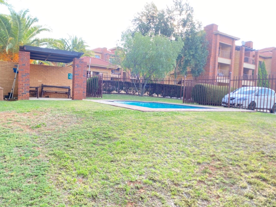 2 Bedroom Property for Sale in Kimbult A H Gauteng