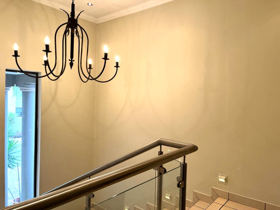 3 Bedroom Property for Sale in Sonneveld Gauteng