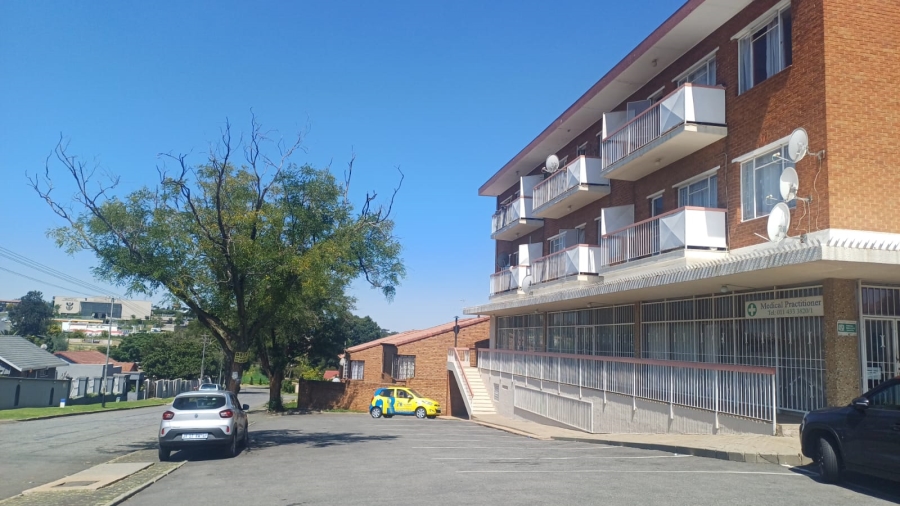 To Let commercial Property for Rent in Gillview Gauteng