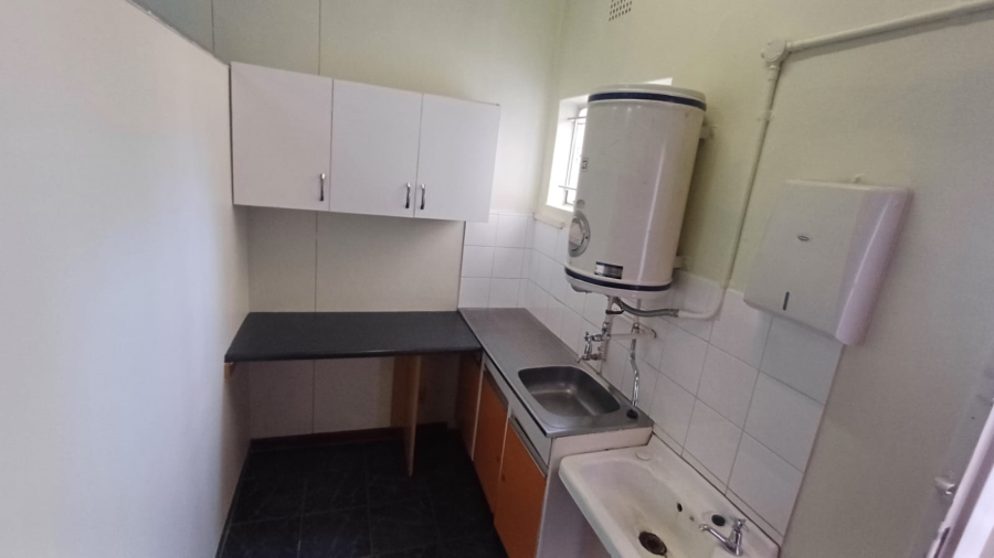 To Let commercial Property for Rent in Gillview Gauteng